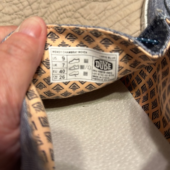 Hey Dude - Picture 6 of 6